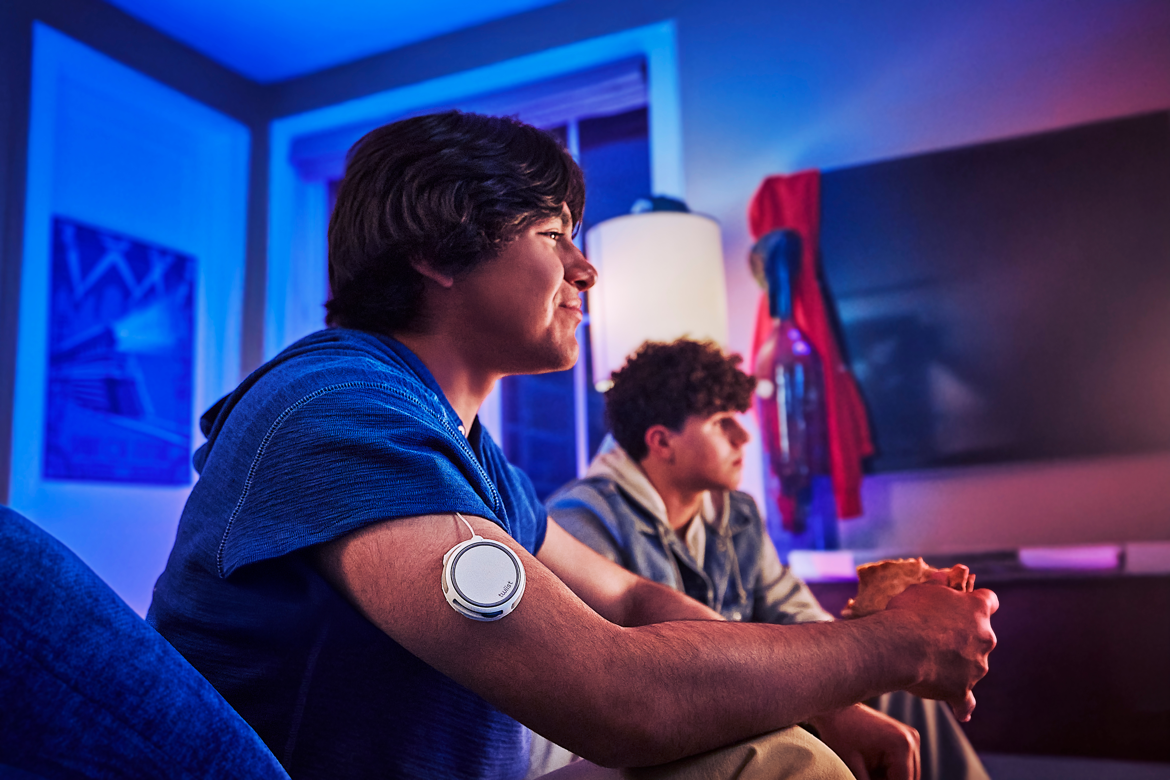 twiist campaign photograph of friends gaming